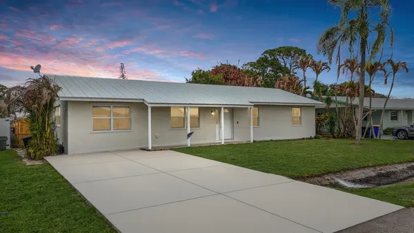 $400,000 | 1741 Southeast Jackson Street, Stuart, FL 34997