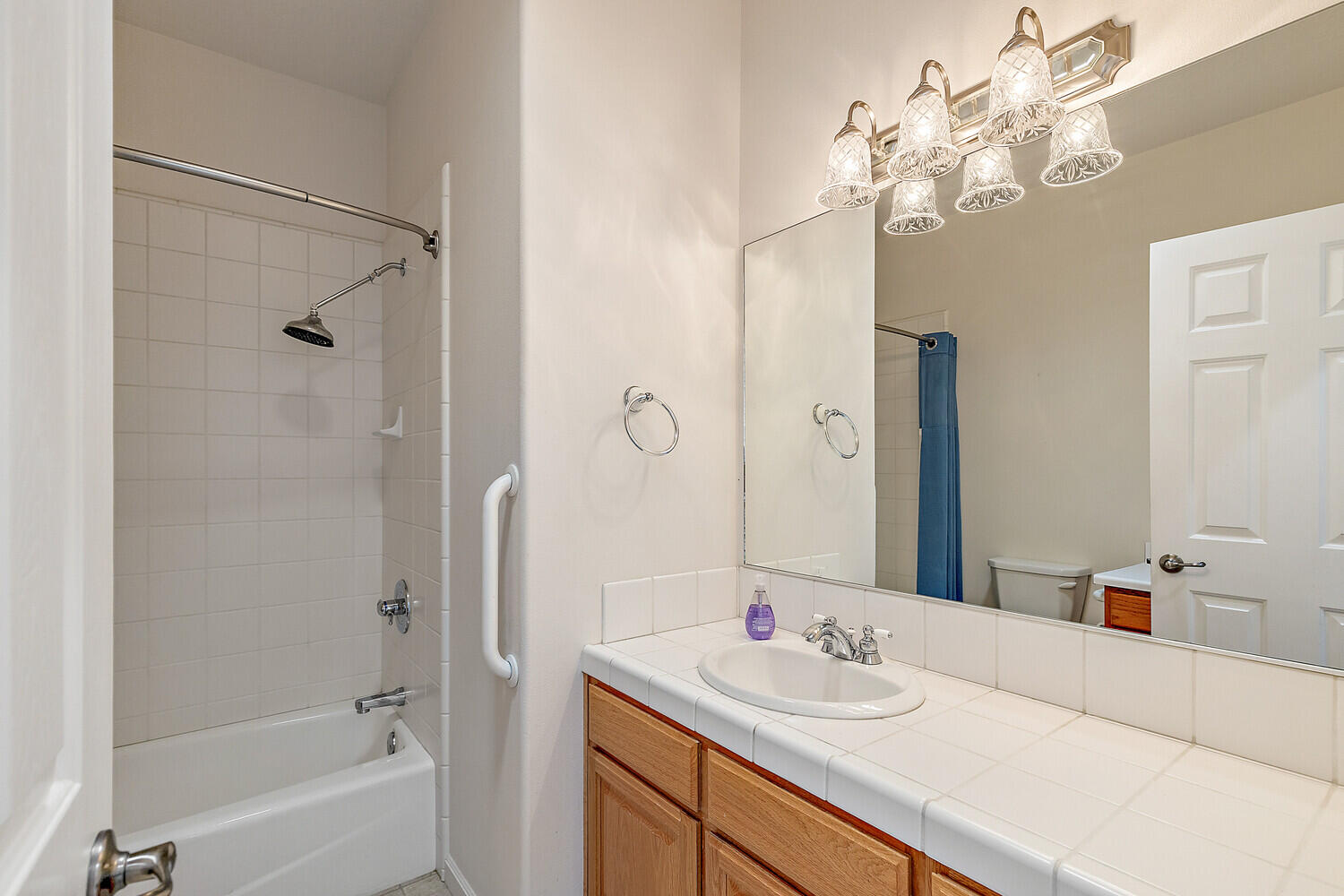 1045 Coral Ridge Eagle Point, OR 97524 - Photo 33 of 48