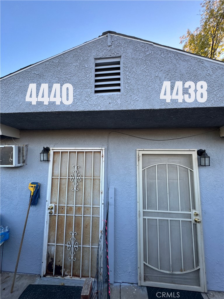 4438 Park Avenue Riverside, CA 92507 - Photo 6 of 23 a view of entryway