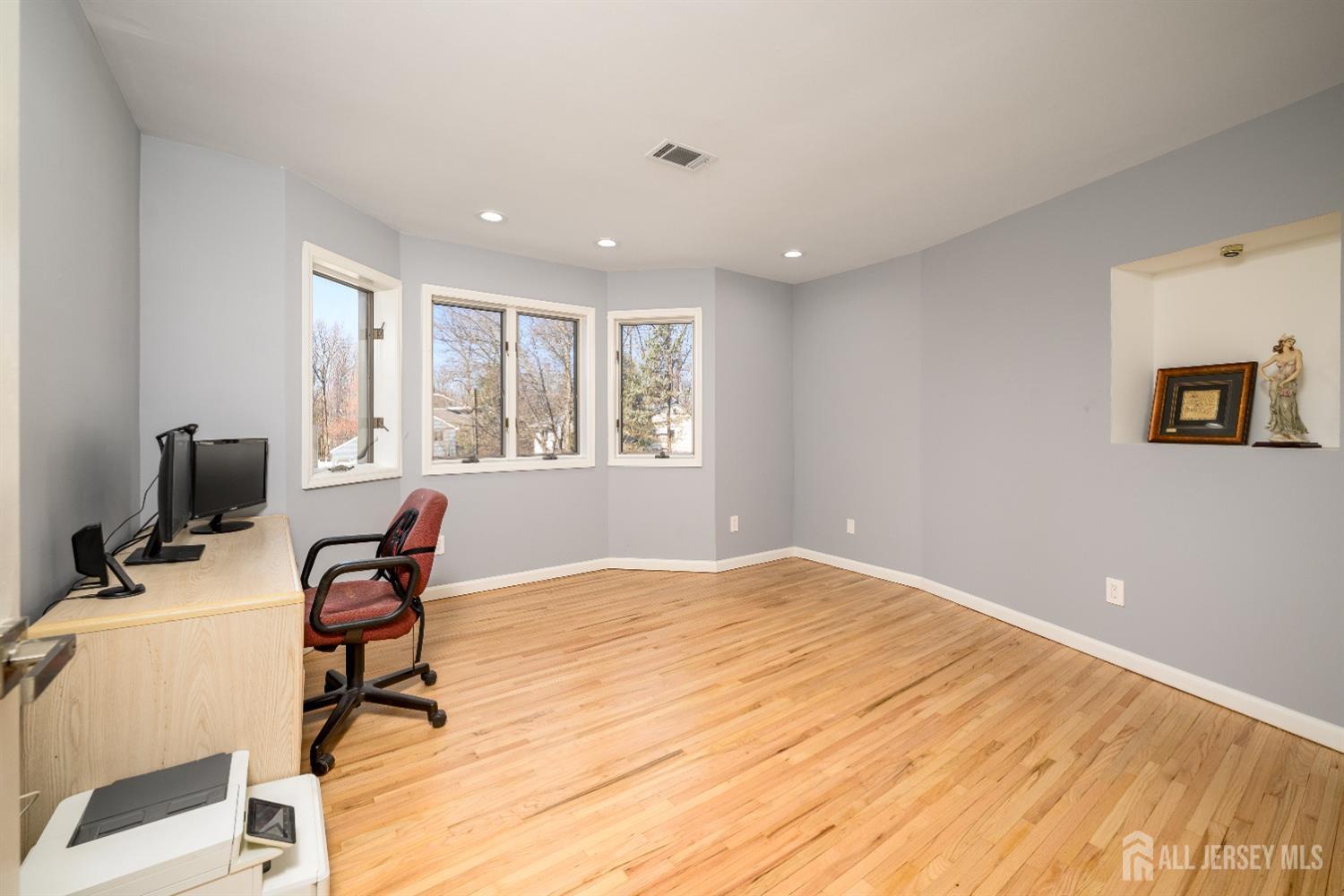 17 Gallo Way Edison, NJ 08820 - Photo 39 of 66