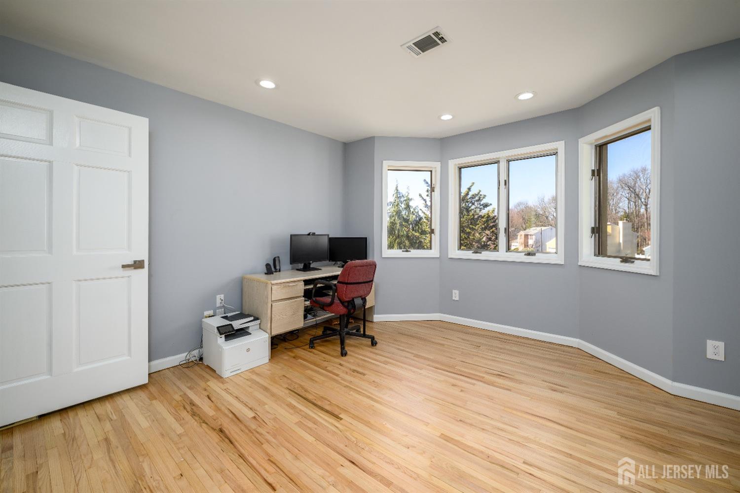 17 Gallo Way Edison, NJ 08820 - Photo 40 of 66