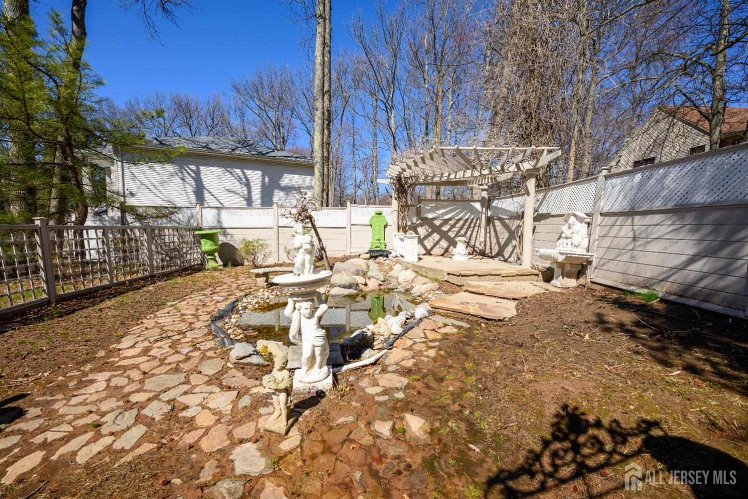 17 Gallo Way Edison, NJ 08820 - Photo 6 of 66