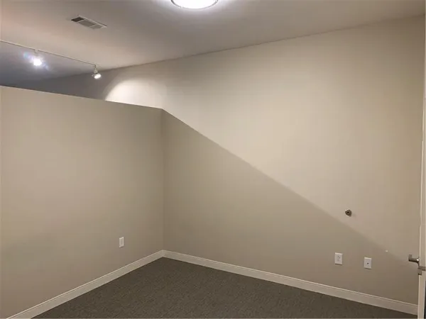 $2,150 | 1655 Fifth Avenue, Unit 502, Pittsburgh, PA 15219