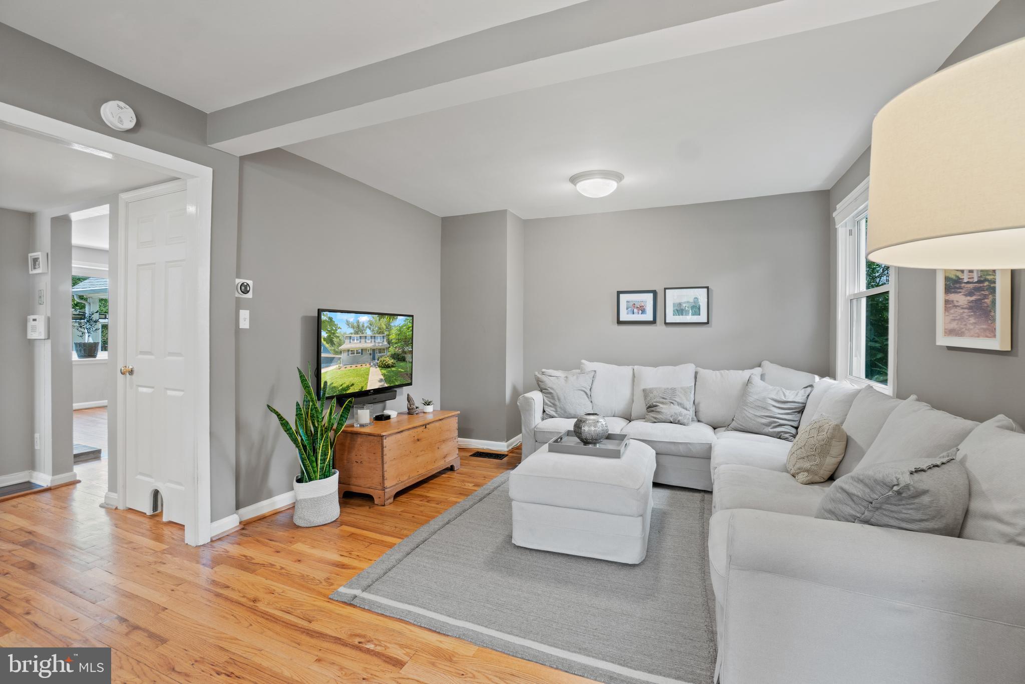 805 Dryden Street Silver Spring, MD 20901 - Photo 4 of 21 Gallery Image 4