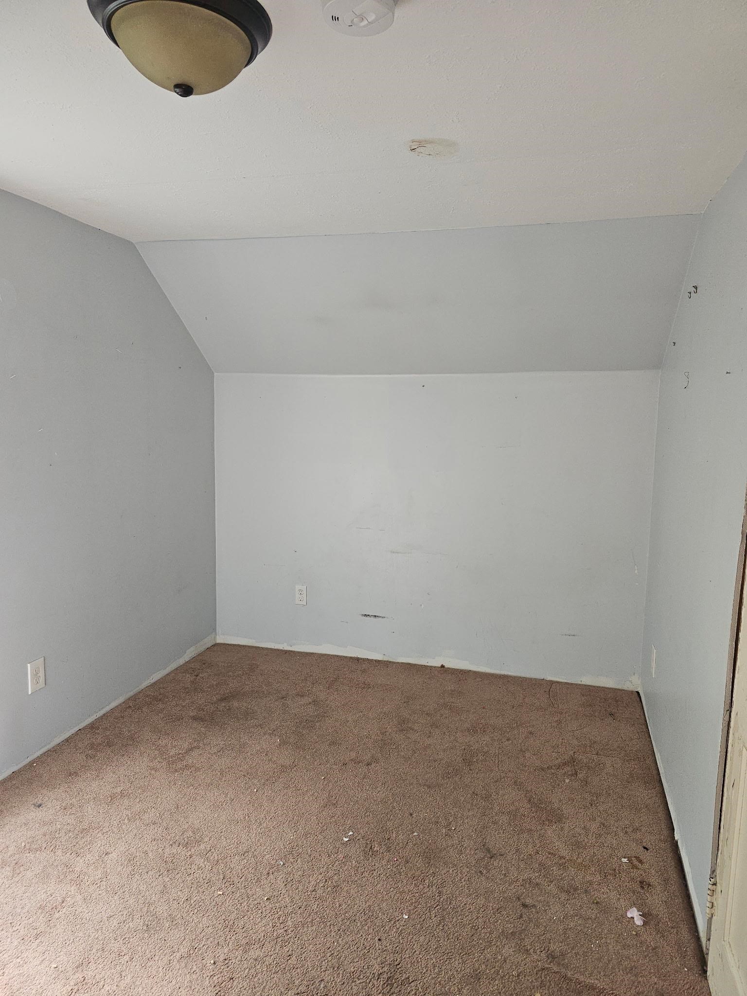88 South Main Street Laconia, NH 03246 - Photo 6 of 17