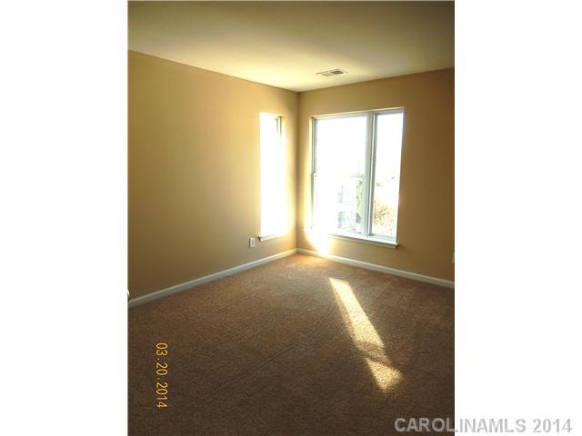 650 Raphael Place, Unit 650 Charlotte, NC 28205 - Photo 13 of 16