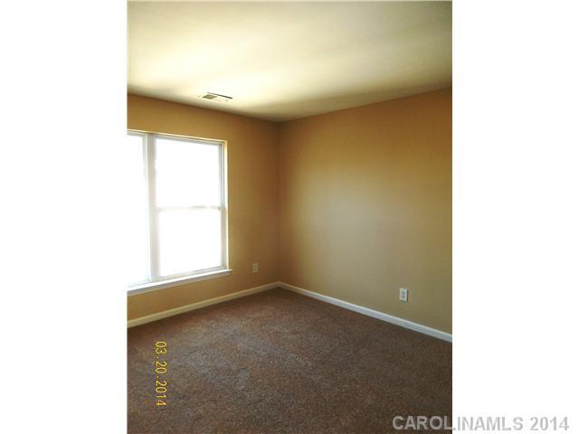 650 Raphael Place, Unit 650 Charlotte, NC 28205 - Photo 14 of 16