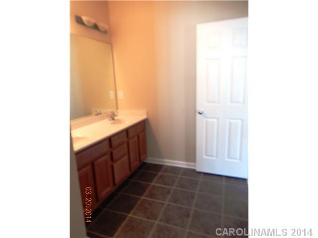 650 Raphael Place, Unit 650 Charlotte, NC 28205 - Photo 9 of 16