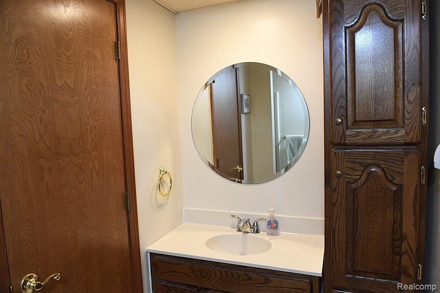 689 Ten Point Drive Rochester Hills, MI 48309 - Photo 60 of 70