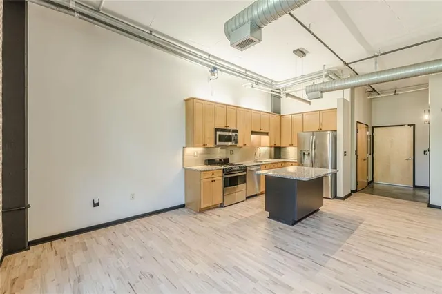 $350,000 | 640 Glen Iris Drive Northeast, Unit 409, Atlanta, GA 30308