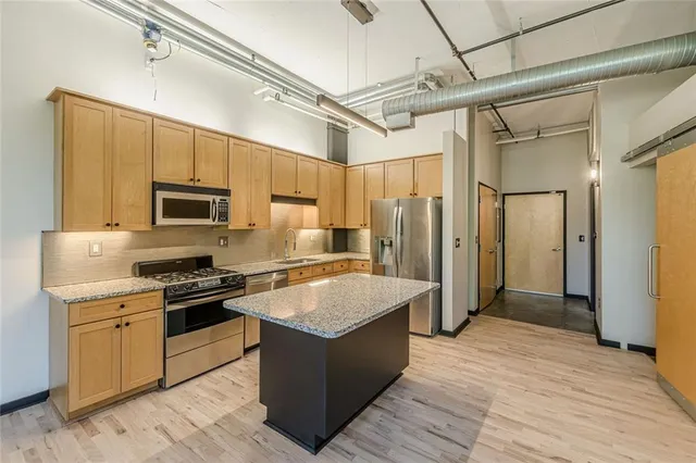 $350,000 | 640 Glen Iris Drive Northeast, Unit 409, Atlanta, GA 30308