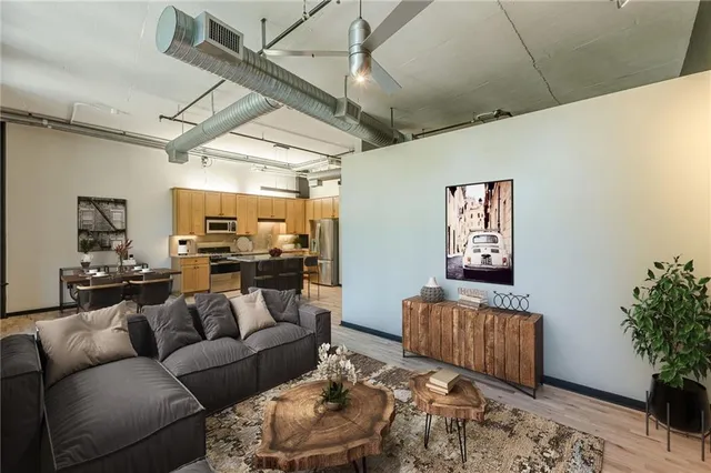 $350,000 | 640 Glen Iris Drive Northeast, Unit 409, Atlanta, GA 30308