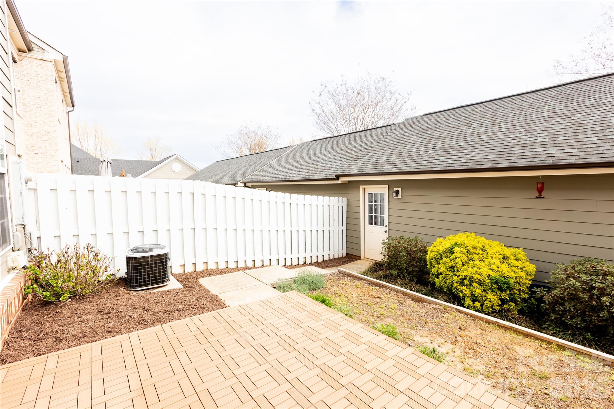 1123 Inn Keepers Way Cornelius, NC 28031 - Photo 27 of 34