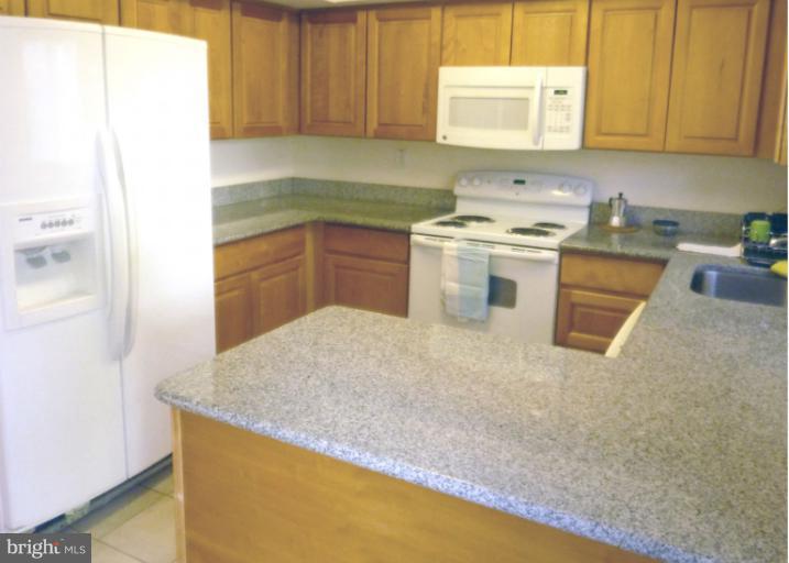 8630 Reseca Lane Springfield, VA 22152 - Photo 4 of 7 Kitchen