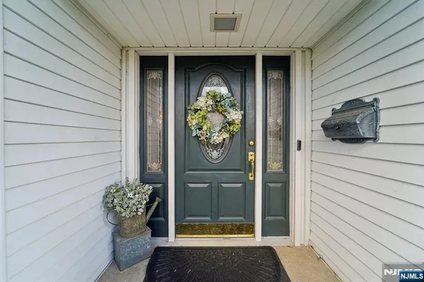 $748,000 | 15 Ella Lane, Wayne, NJ 07470