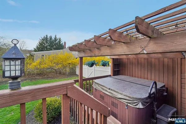 $748,000 | 15 Ella Lane, Wayne, NJ 07470