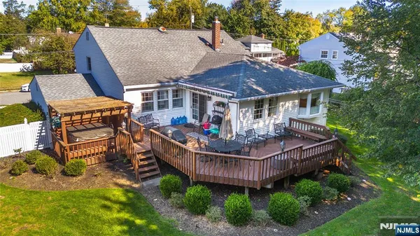 $748,000 | 15 Ella Lane, Wayne, NJ 07470