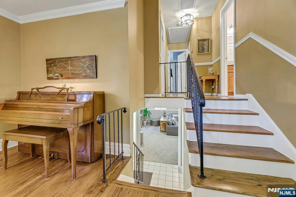 598 Whitenack Road River Vale, NJ 07675 - Photo 16 of 41