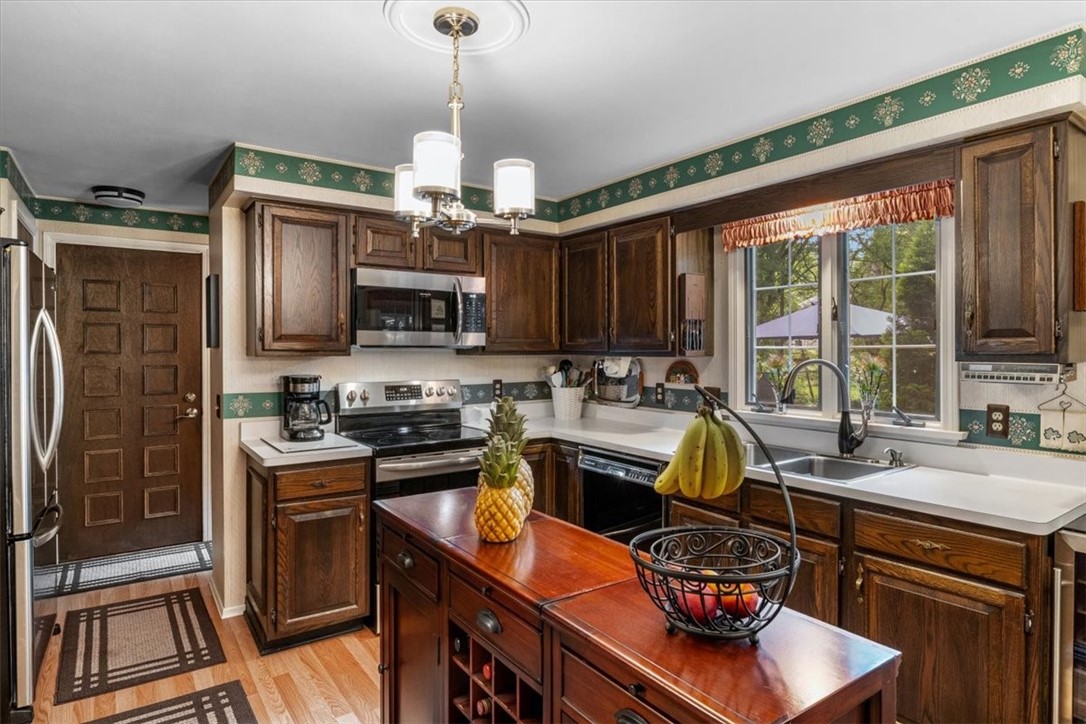 122 Jackson Rd Extension Penfield, NY 14526 - Photo 13 of 39