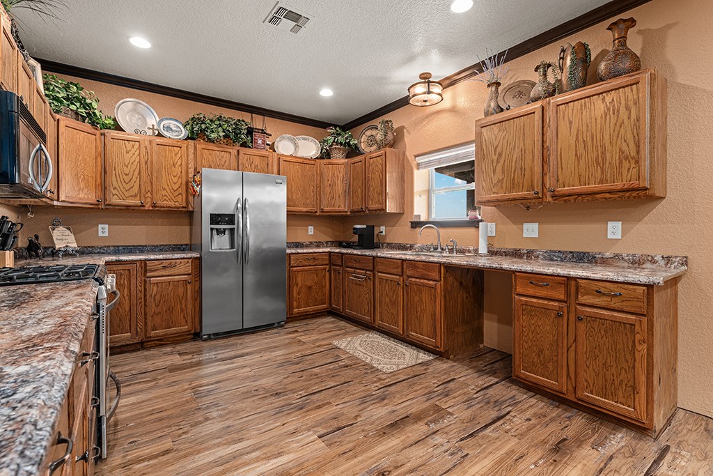 646 Victor Eckhardt Road Fredericksburg, TX 78624 - Photo 21 of 60