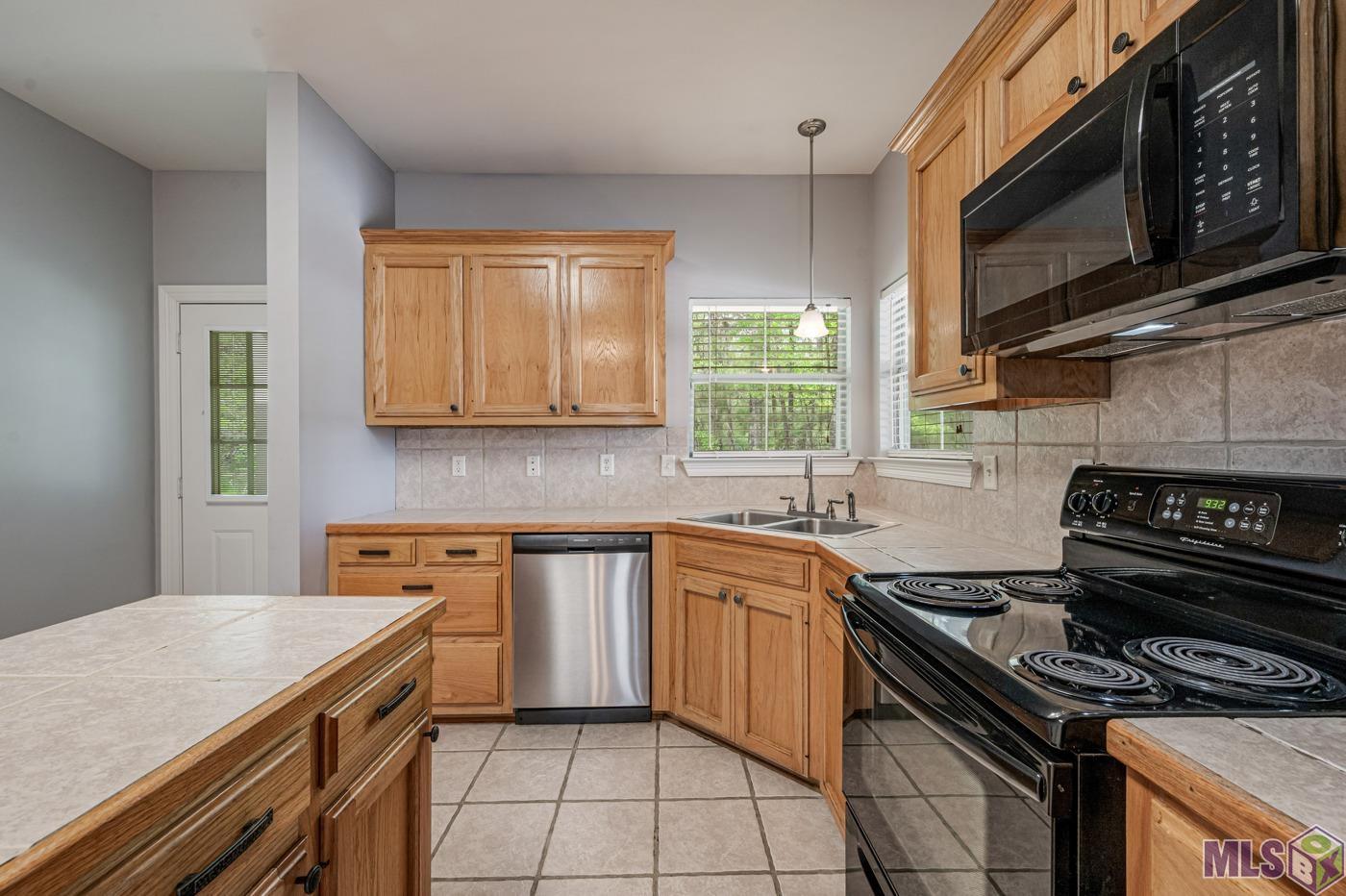 30981 Linder Road Denham Springs, LA 70726 - Photo 5 of 18 Gallery Image 5
