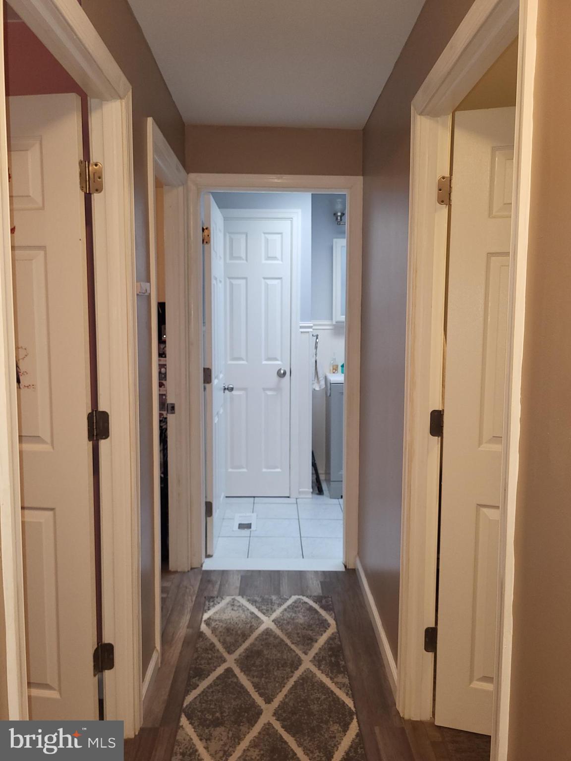4215 Fairdale Road Philadelphia, PA 19154 - Photo 21 of 39 Hallway