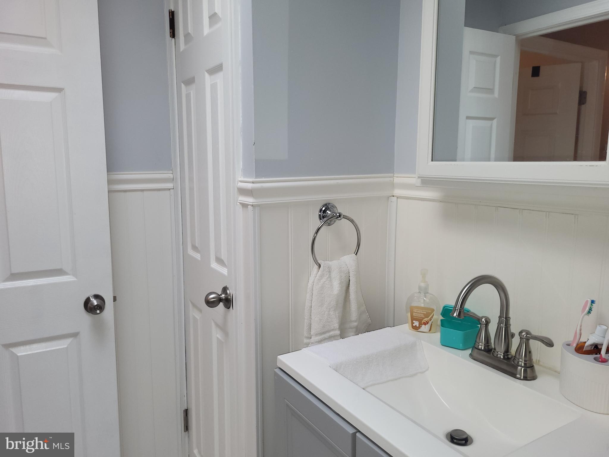 4215 Fairdale Road Philadelphia, PA 19154 - Photo 31 of 39 Bathroom