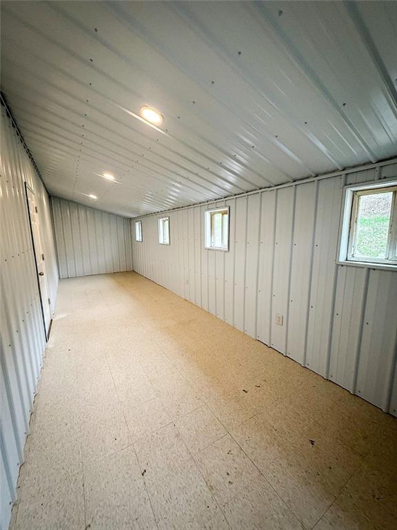416 Oneida Valley Road Butler, PA 16001 - Photo 36 of 40 an empty room with windows