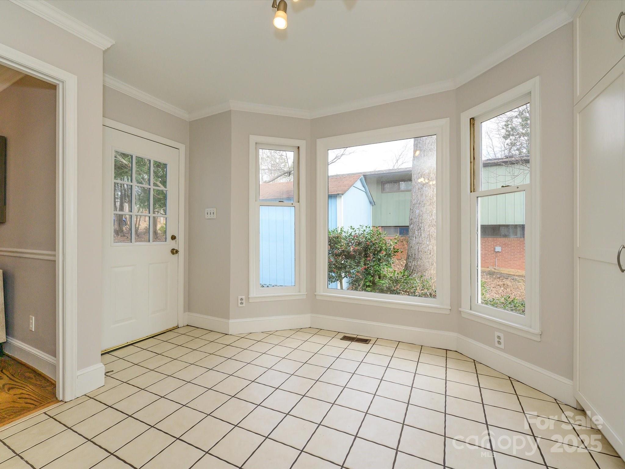 521 Mountainview Drive Charlotte, NC 28270 - Photo 17 of 35