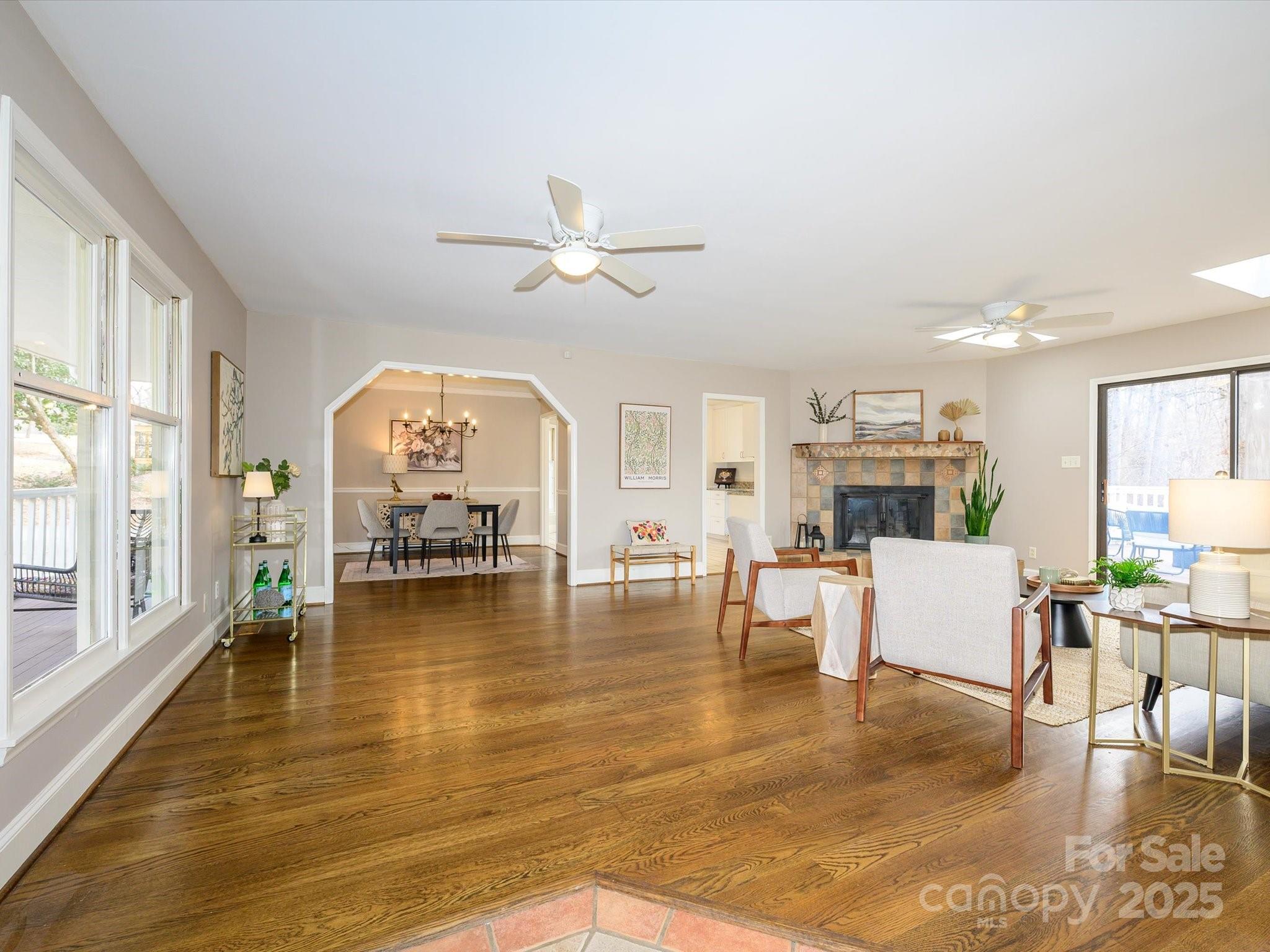 521 Mountainview Drive Charlotte, NC 28270 - Photo 3 of 35