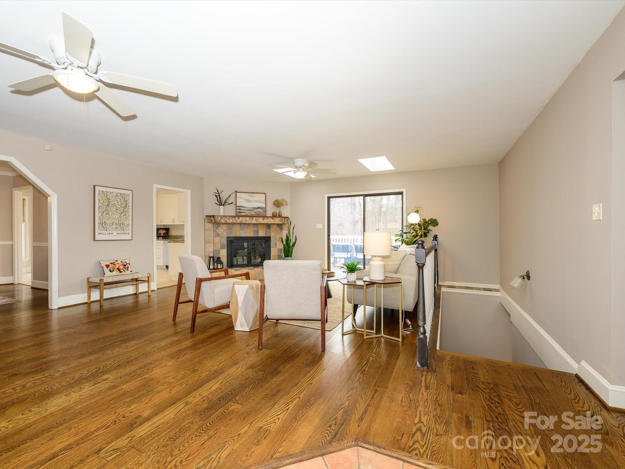 521 Mountainview Drive Charlotte, NC 28270 - Photo 4 of 35