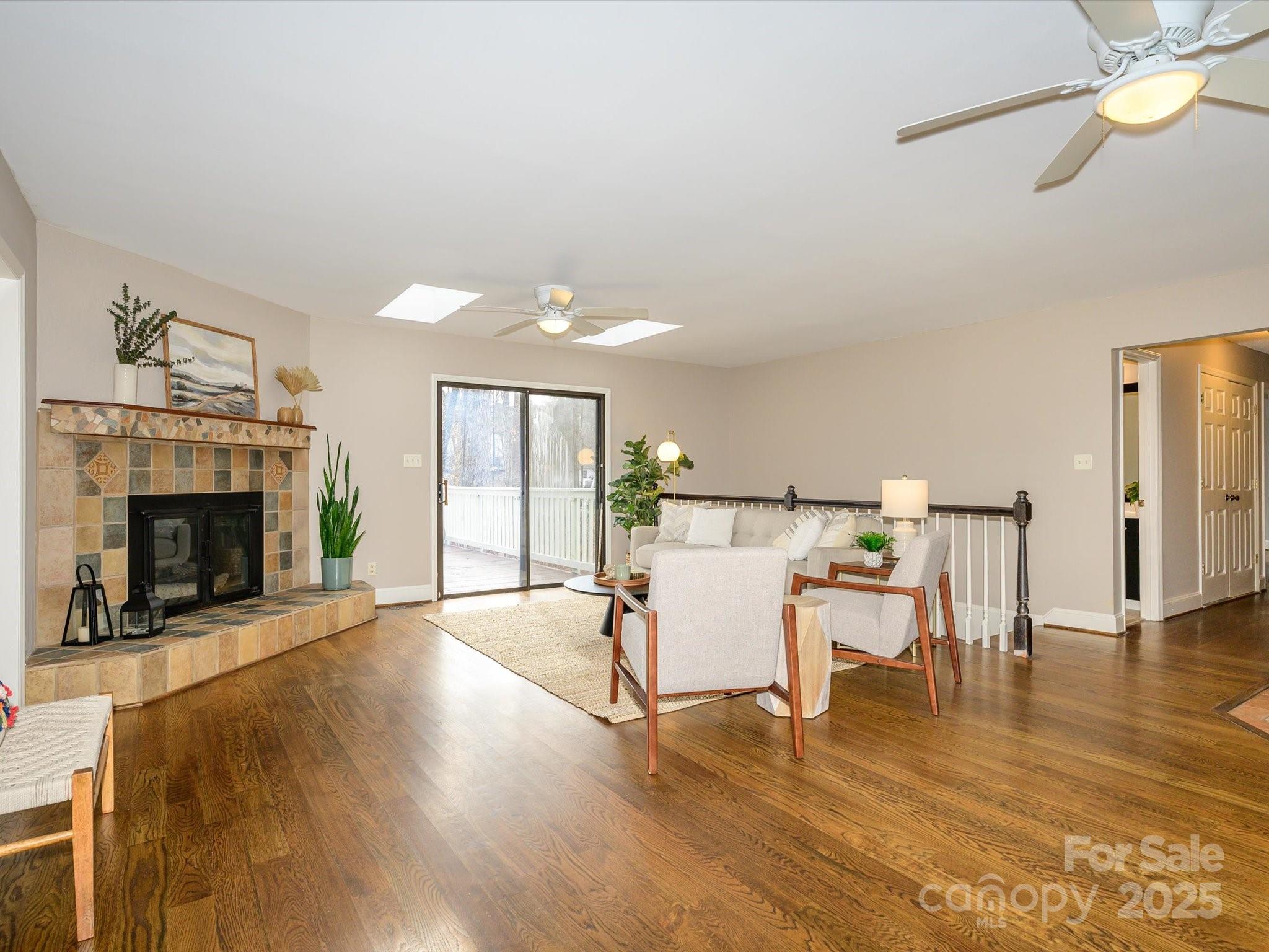 521 Mountainview Drive Charlotte, NC 28270 - Photo 5 of 35