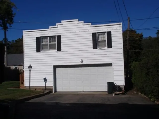 $2,000 | 10 Clover Place, Unit BACK, Mine Hill, NJ 07803