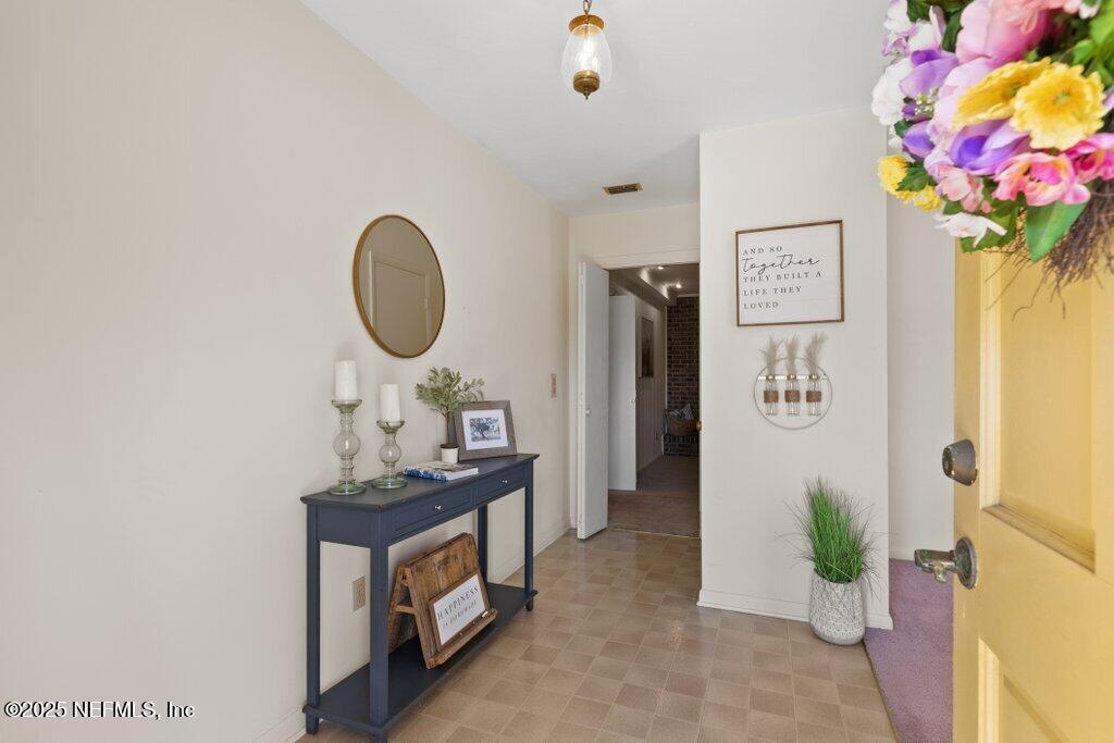 1008 Lido Road Jacksonville, FL 32216 - Photo 8 of 52 010-1008LidoRoad-Jacksonville-FL-32216-S