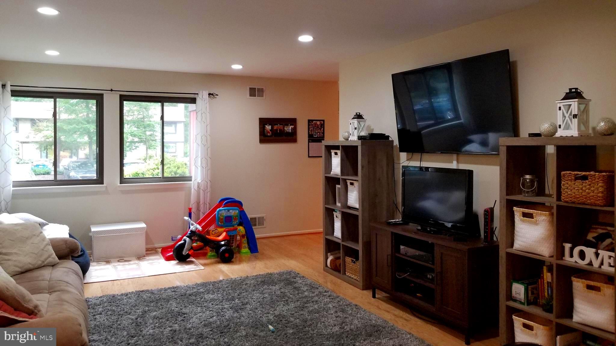 2203 Wheelwright Court Reston, VA 20191 - Photo 8 of 8 Gallery Image 8