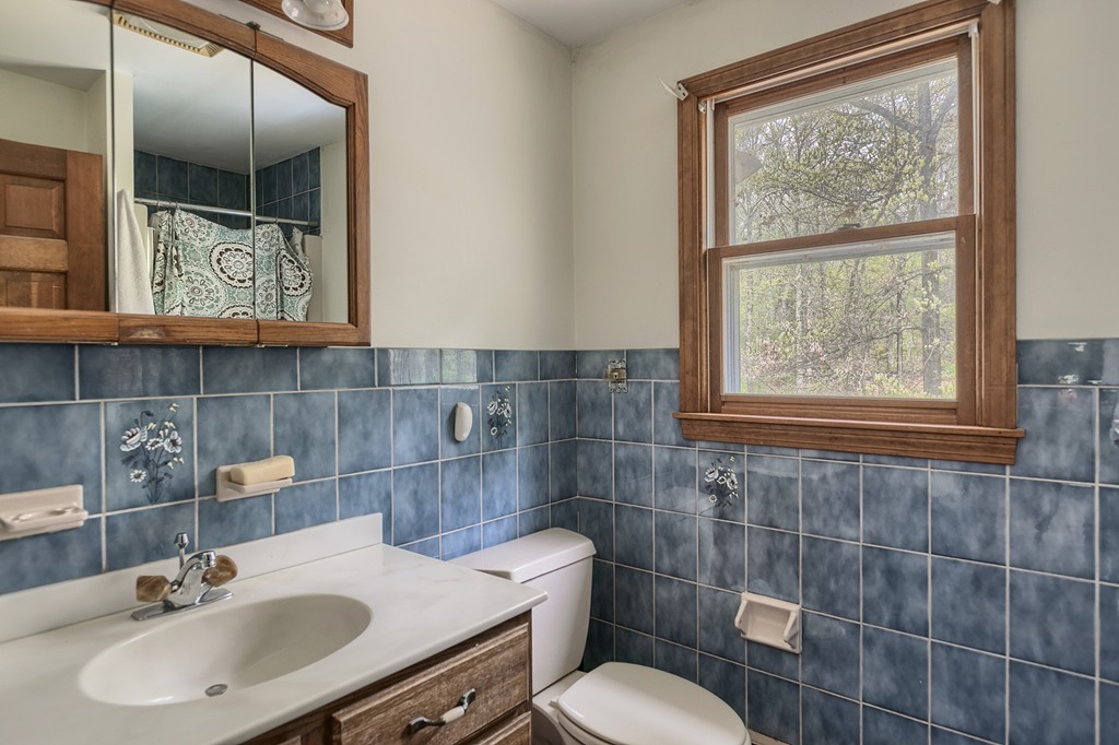 26 Willow Road Boxford, MA 01921 - Photo 18 of 29