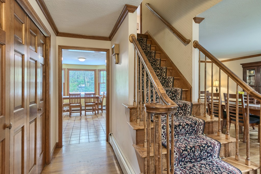 26 Willow Road Boxford, MA 01921 - Photo 3 of 29