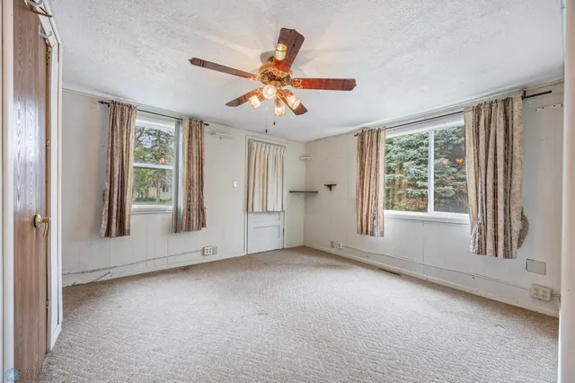 $64,900 | 118 2nd Street Southwest, Hillsboro, ND 58045