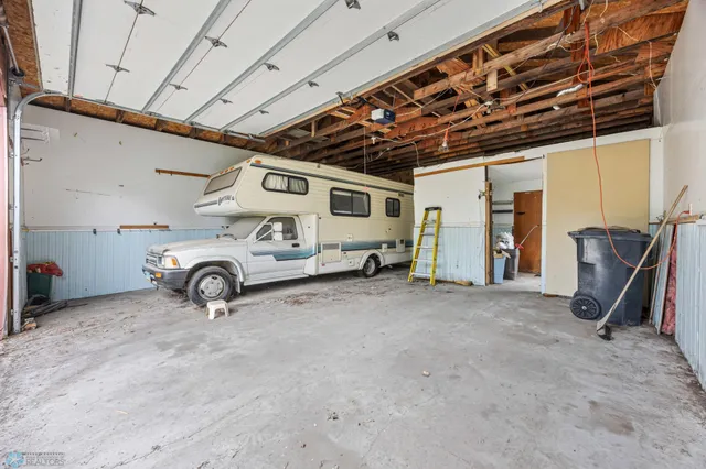 $64,900 | 118 2nd Street Southwest, Hillsboro, ND 58045