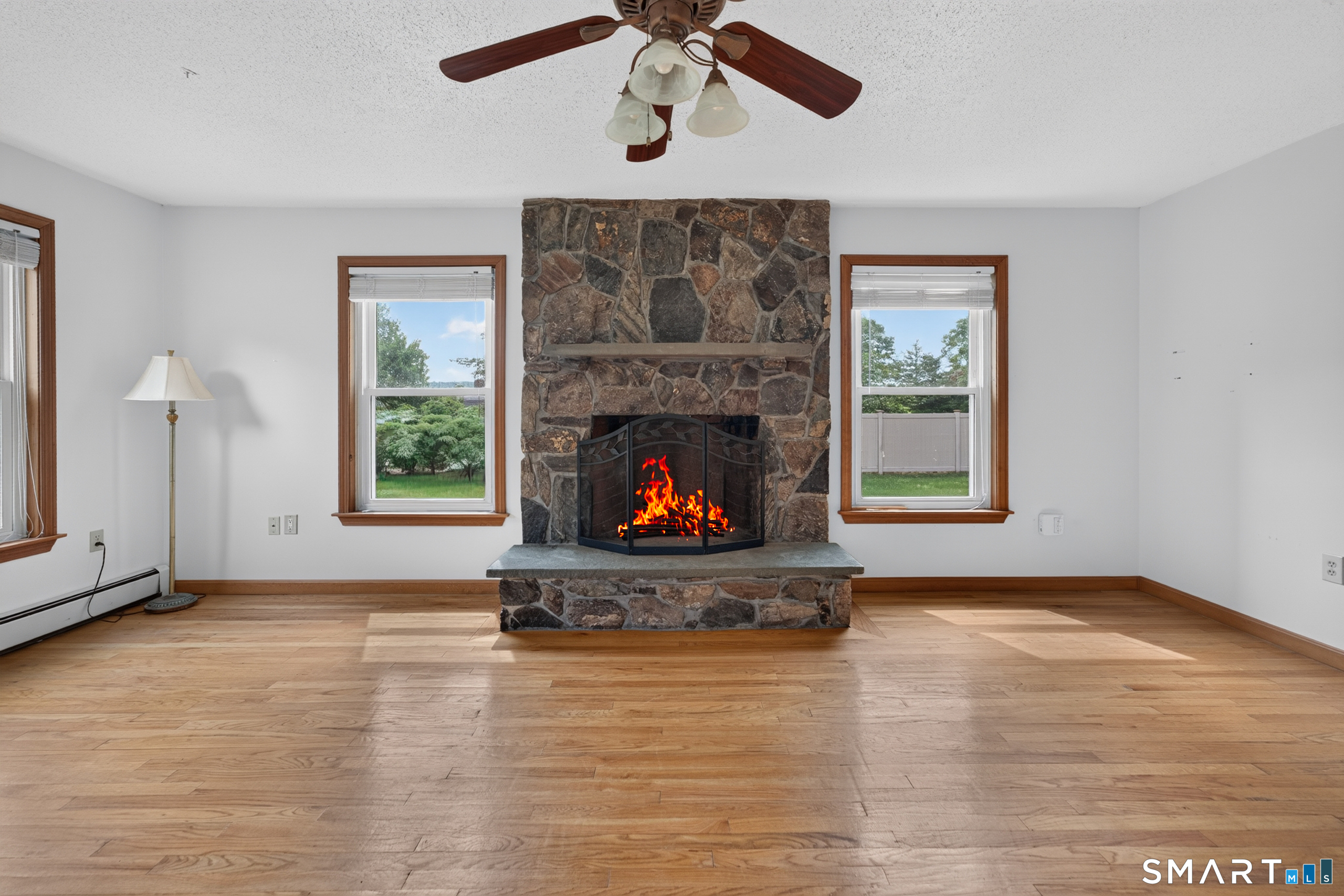 7 Massapeag Point Road Montville, CT 06382 - Photo 7 of 39