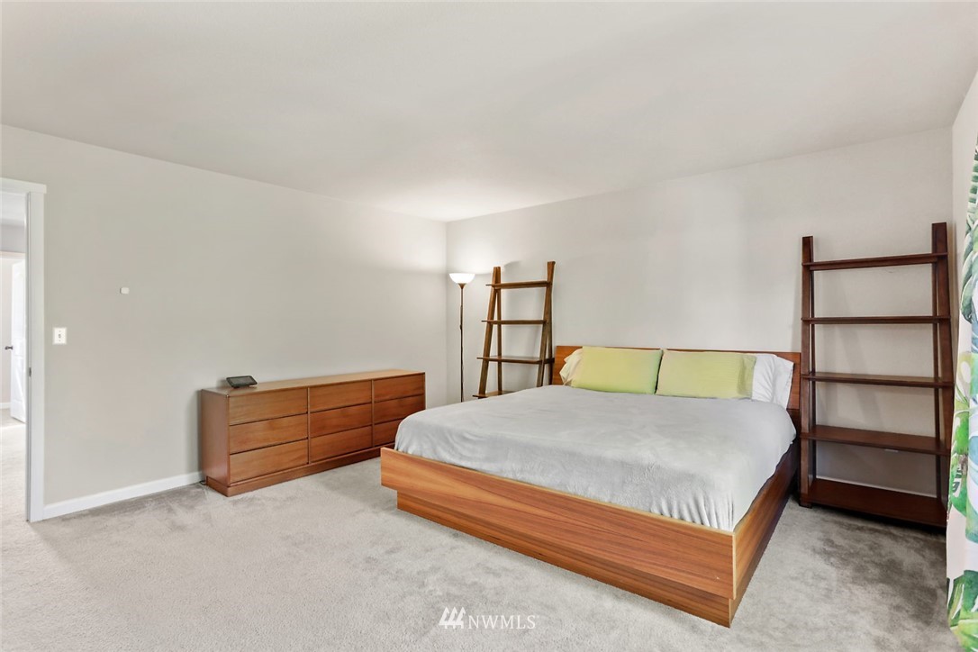517 Field Place Northeast Renton, WA 98059 - Photo 14 of 27 Gallery Image 14