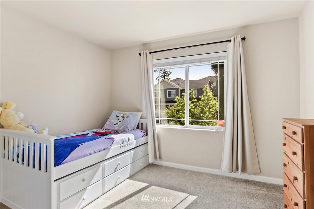 517 Field Place Northeast Renton, WA 98059 - Photo 19 of 27 Gallery Image 19