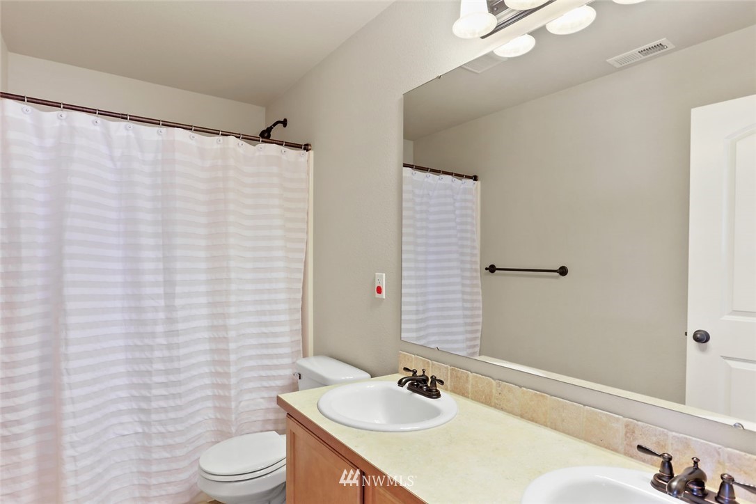 517 Field Place Northeast Renton, WA 98059 - Photo 20 of 27 Gallery Image 20