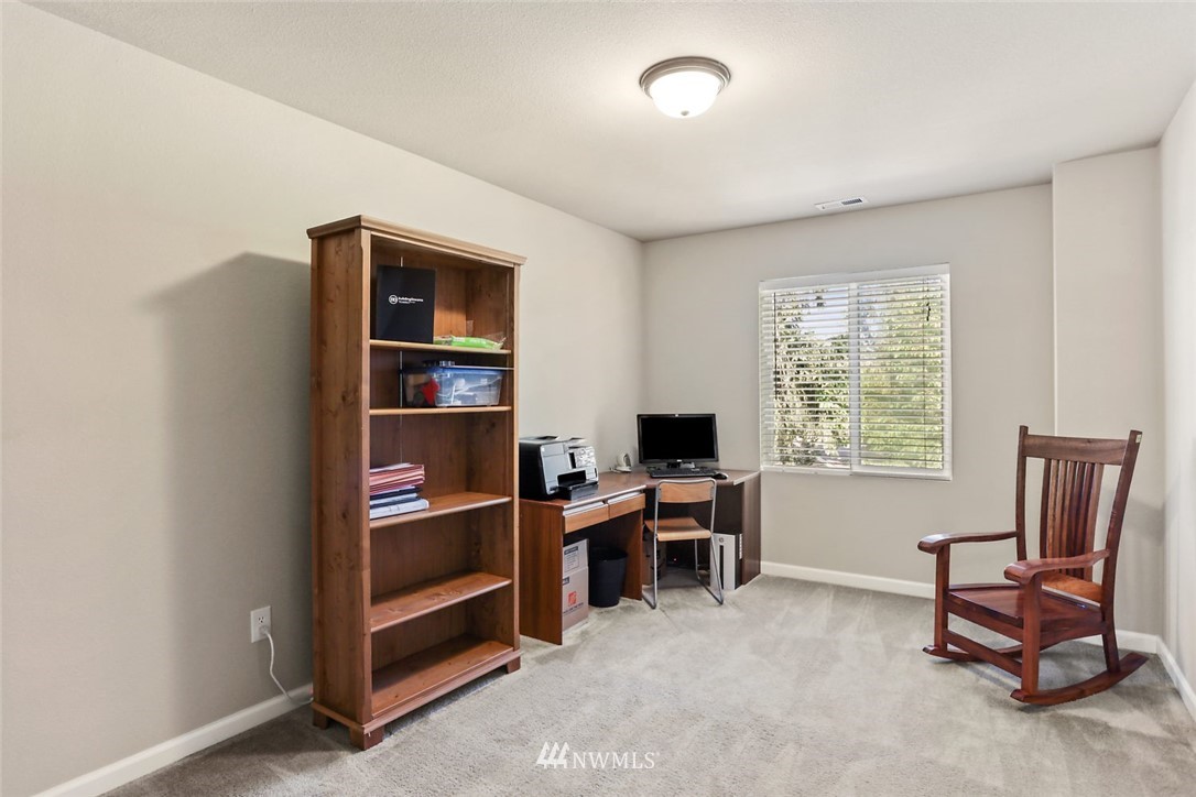 517 Field Place Northeast Renton, WA 98059 - Photo 21 of 27 Gallery Image 21