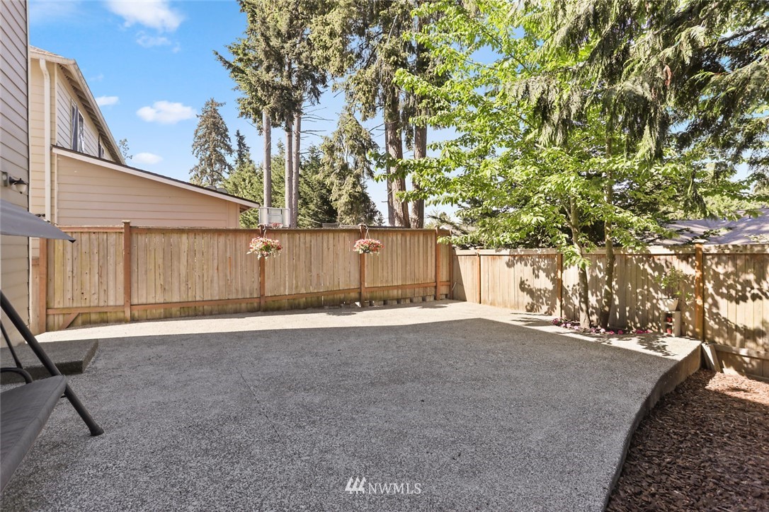 517 Field Place Northeast Renton, WA 98059 - Photo 25 of 27 Gallery Image 25