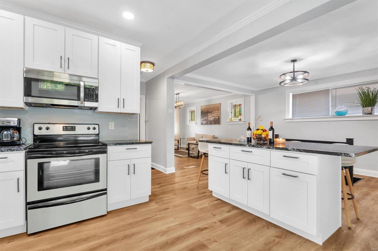 6021 Hampton Avenue St. Louis, MO 63109 - Photo 10 of 28