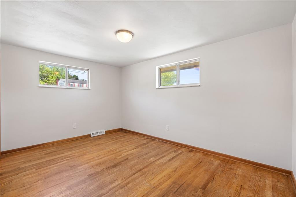 1317 Cathell Road Pittsburgh, PA 15236 - Photo 18 of 32 Third bedroom