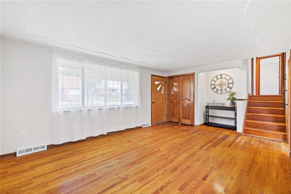 1317 Cathell Road Pittsburgh, PA 15236 - Photo 7 of 32 The neutral color palette provides a blank canvas for you to infuse your personal style.