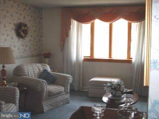 8 Roanoke Road Laurel Springs, NJ 08021 - Photo 2 of 6