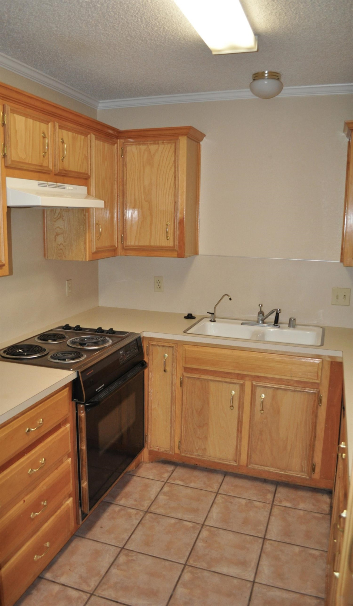 8202 Raleigh Avenue Lubbock, TX 79424 - Photo 4 of 9 Photo 4